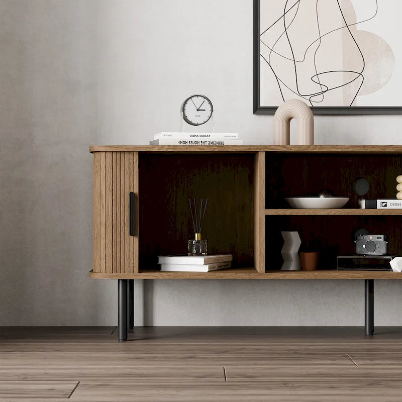 Meuble TV console média avec porte coulissante, étagères ouvertes et gestion des câbles