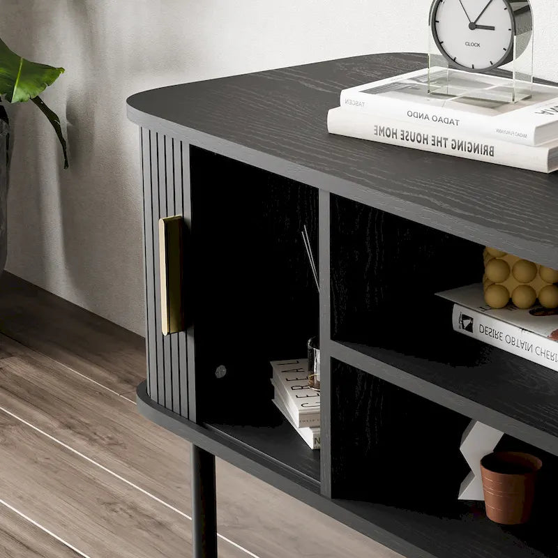 Meuble TV console média avec porte coulissante, étagères ouvertes et gestion des câbles
