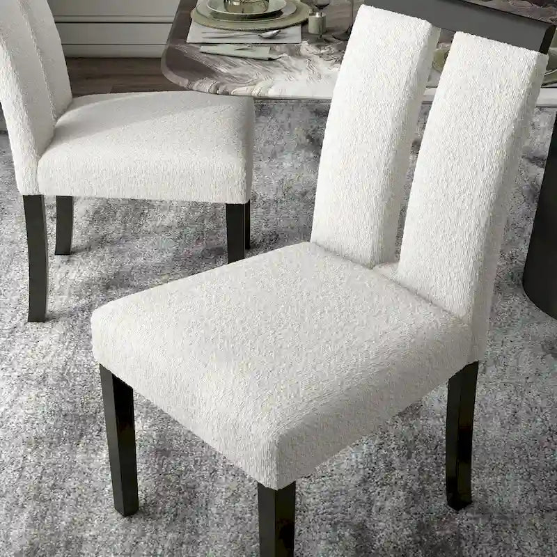 Chaise de salle à manger moderne, rembourrée blanche avec dossier ajouré et cadre noir