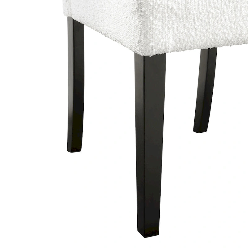 Chaise de salle à manger moderne, rembourrée blanche avec dossier ajouré et cadre noir