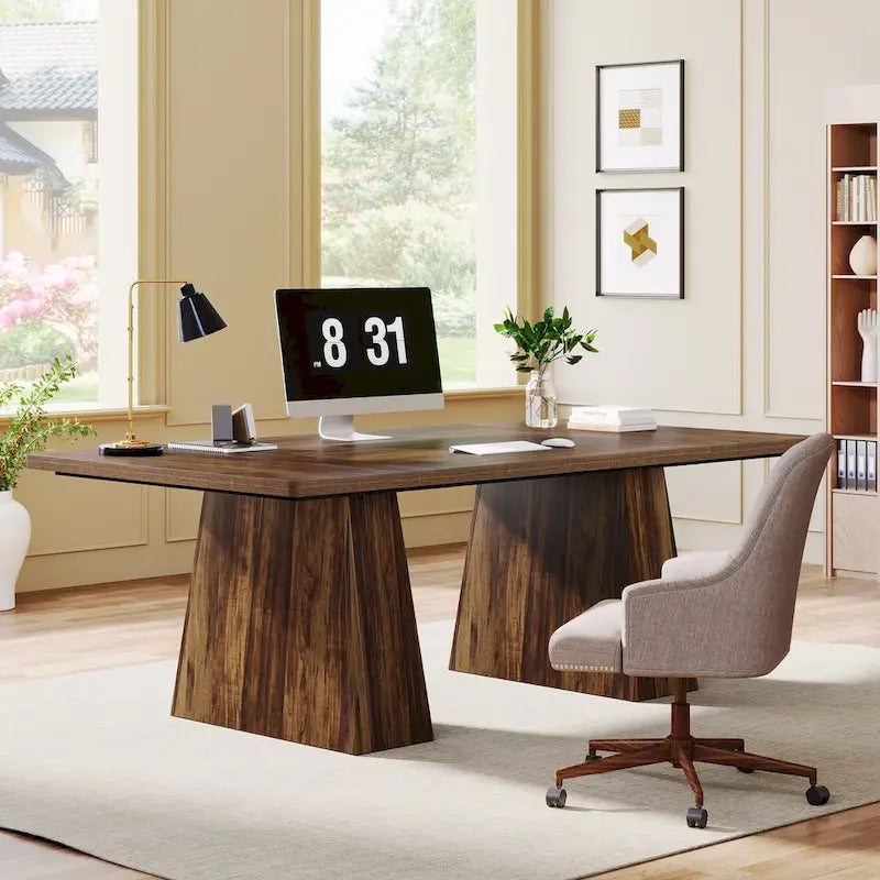 Grand bureau de direction de 160 cm avec finition grain de bois et piètement à caissons